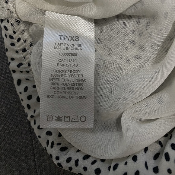 Classy Ruffled Romper - Picture 12 of 12